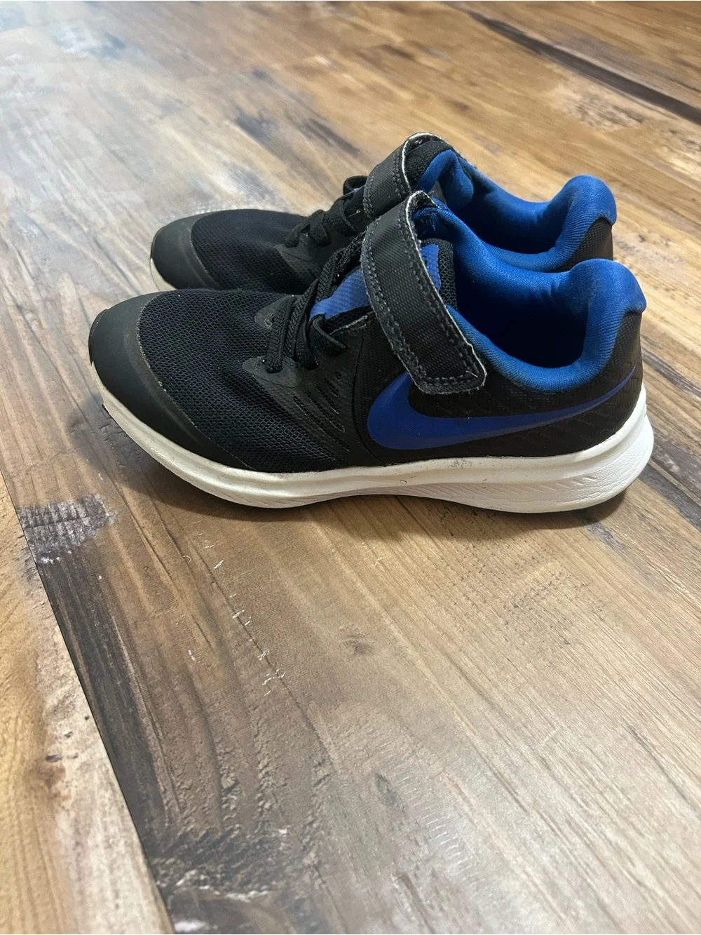 Nike Kids Black and Royal Blue Velcro Sneakers